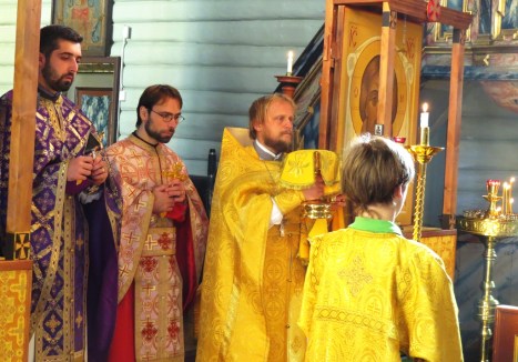 Великий вход в день Крестовоздвижения в Тронхейме