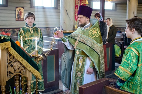 Величание святой княгине Анне Новгородской пред ее иконой