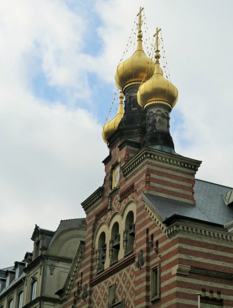 Золотые купола храма святого Александра Невского в Копенгагене