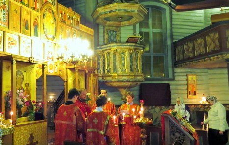 Чтение Пасхального Евангелия на 5 языках