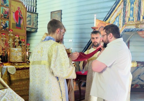 Причащение Святых Христовых Тайн