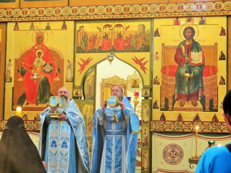 Литургия в Варламо-Хутынском монастыре