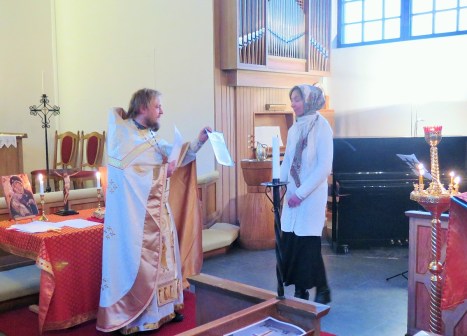 Награждение прихожан в Нарвике почетными грамотами