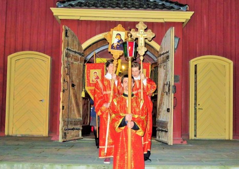 Исхождение на Пасхальный крестный ход