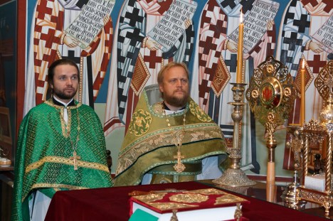 Божественная литургия в сербском храме в Стокгольме