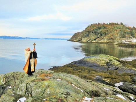 Свет Христов просвещает всех!!!